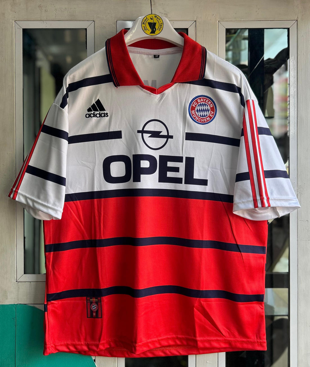 BAYERN MUNICH 1998-00  AWAY KIT, FIVESLEEVE POLO EMBROIDERY