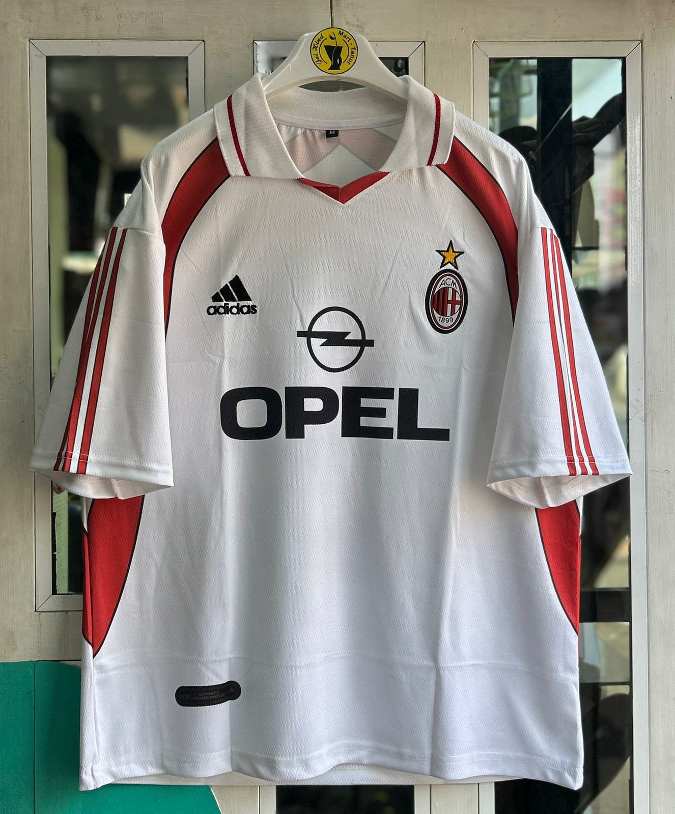 AC MILAN 2000-02 AWAY KIT, FIVESLEEVE POLO EMBROIDERY