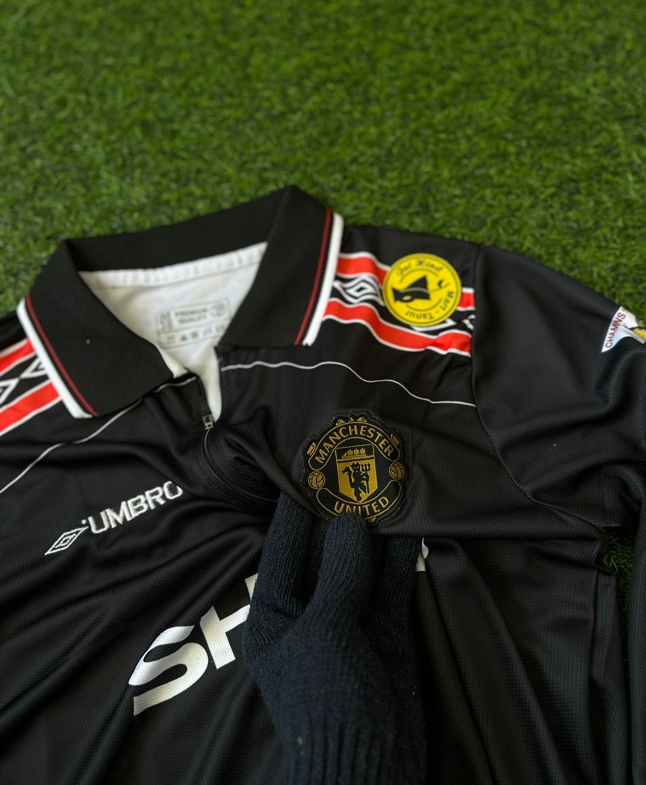 MAN UNITED 1998-99 THIRD KIT, FULLSLEEVE POLO EMBROIDERY