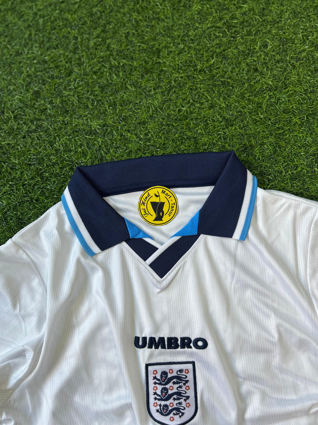 ENGLAND 1996 HOME KIT, FULLSLEEVE POLO EMBROIDERY