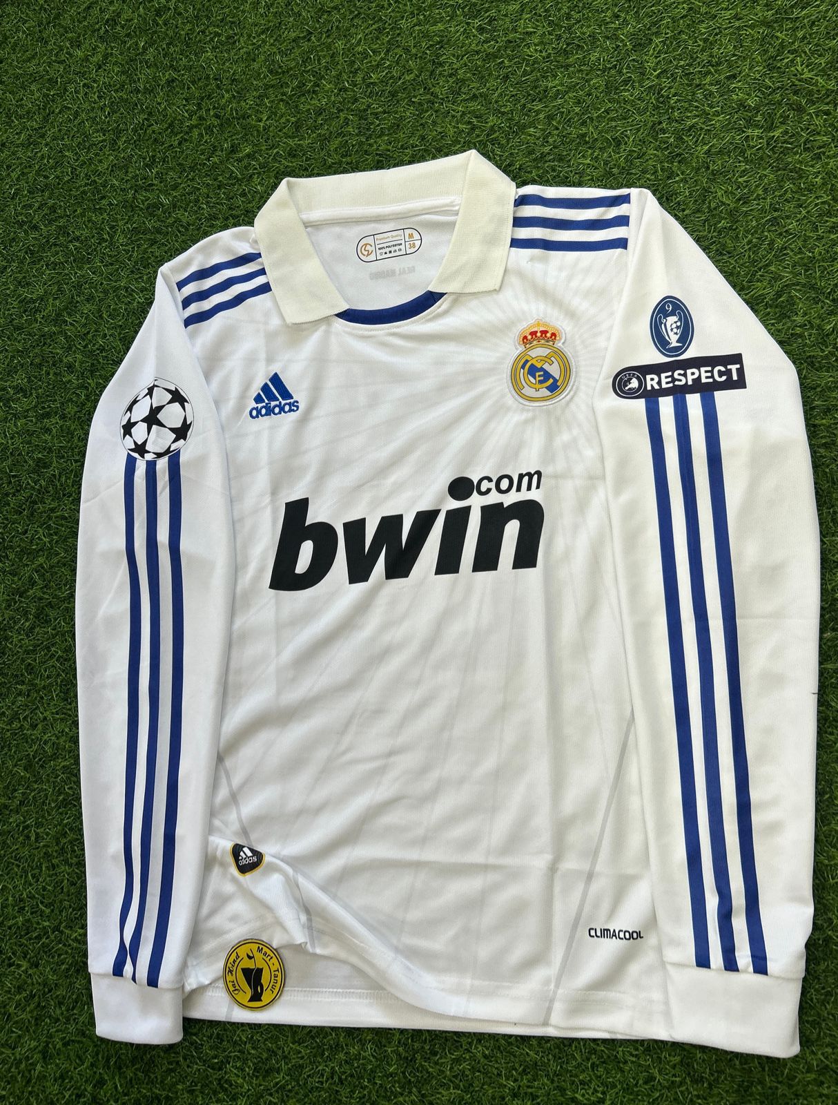 REAL MADRID 2010-11 HOME KIT, FULLSLEEVE POLO EMBROIDERY