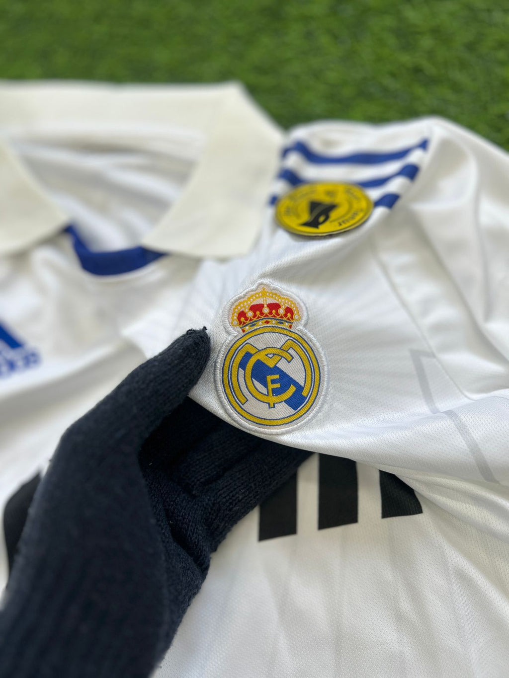 REAL MADRID 2010-11 HOME KIT, FULLSLEEVE POLO EMBROIDERY