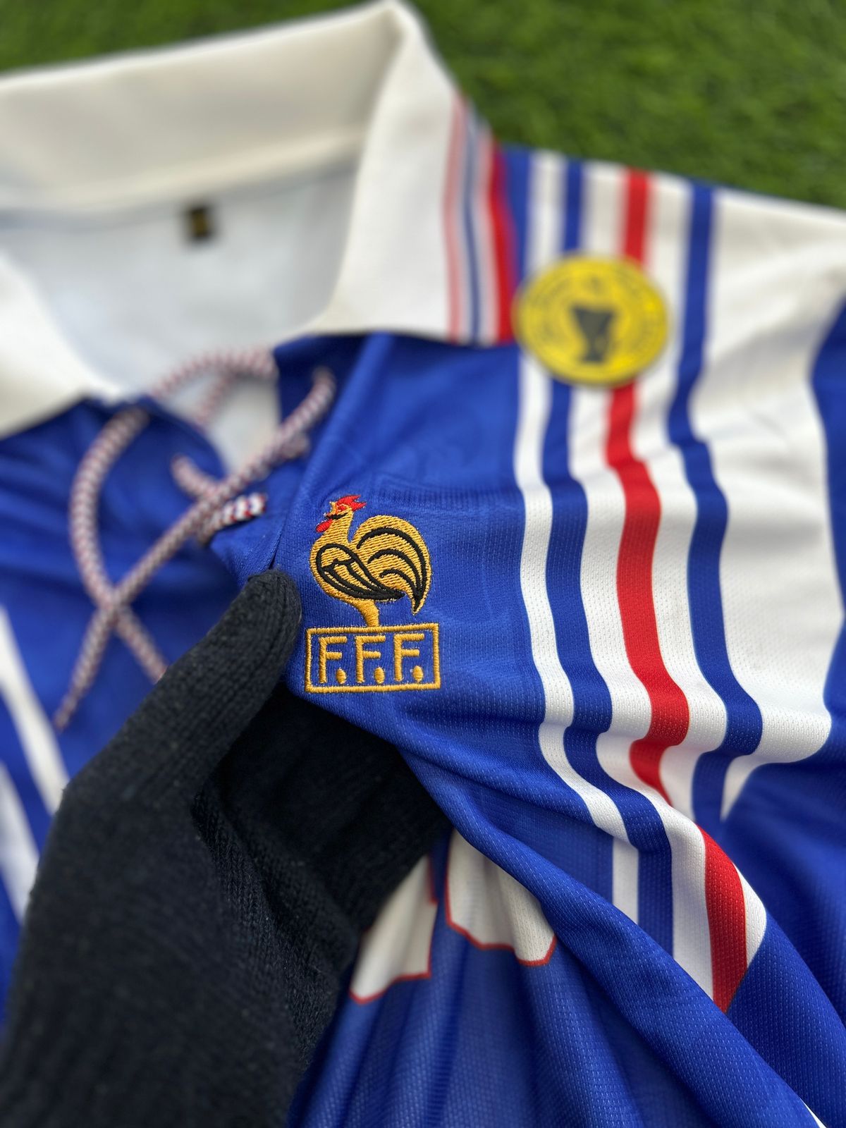 FRANCE 1996 HOME KIT, FIVESLEEVE POLO EMBROIDERY (WITH ROPE