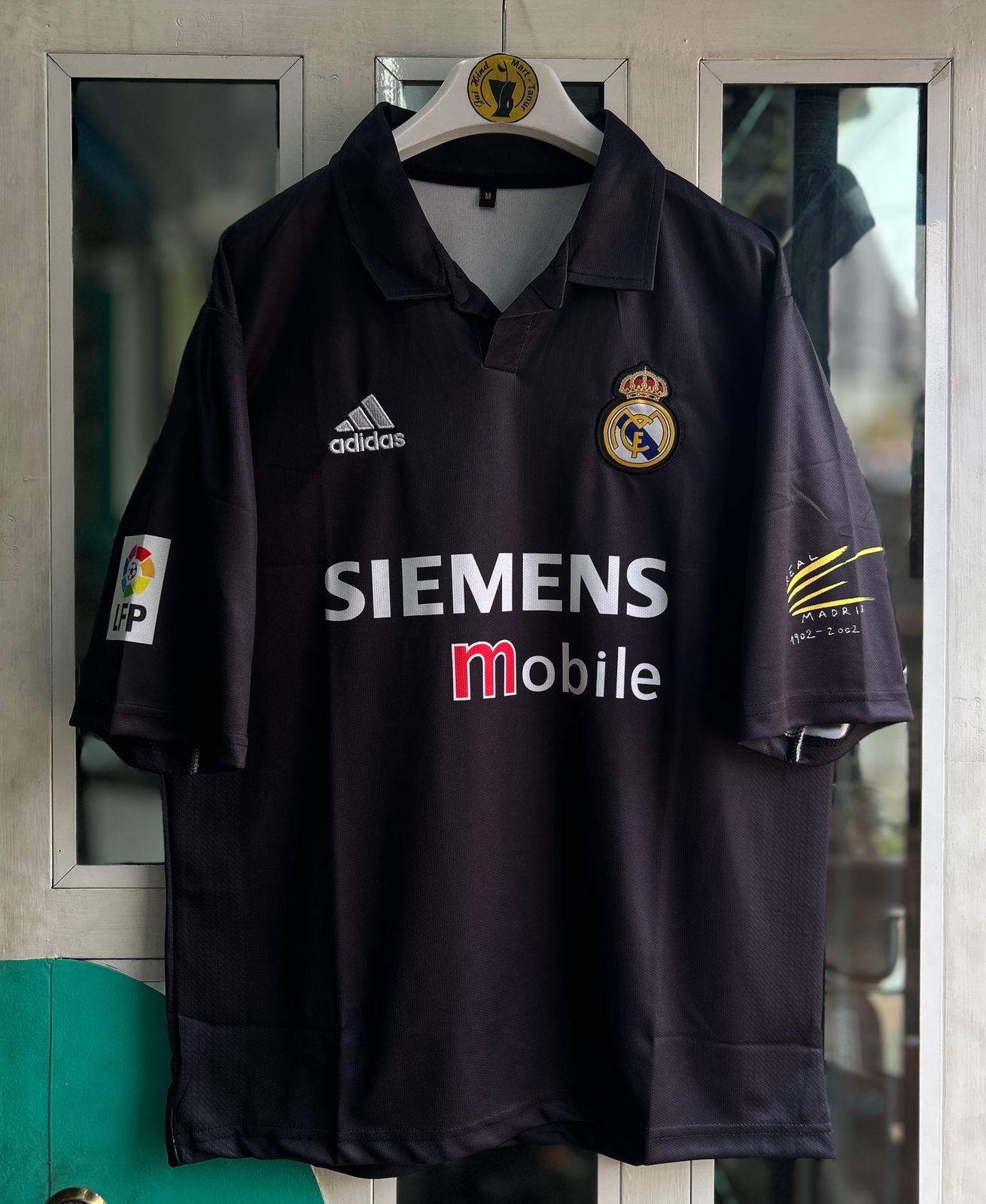 REAL MADRID 2002-03 AWAY KIT, FIVESLEEVE POLO EMBROIDERY – JAIHIND