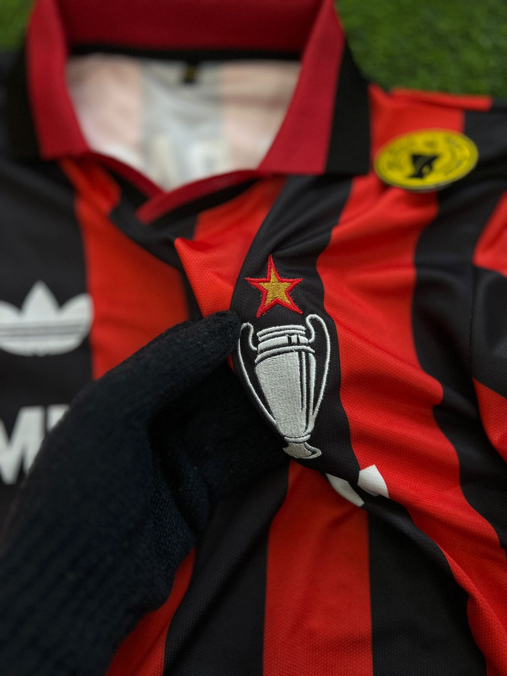 AC MILAN 1990-91 HOME KIT, FIVESLEEVE POLO EMBROIDERY