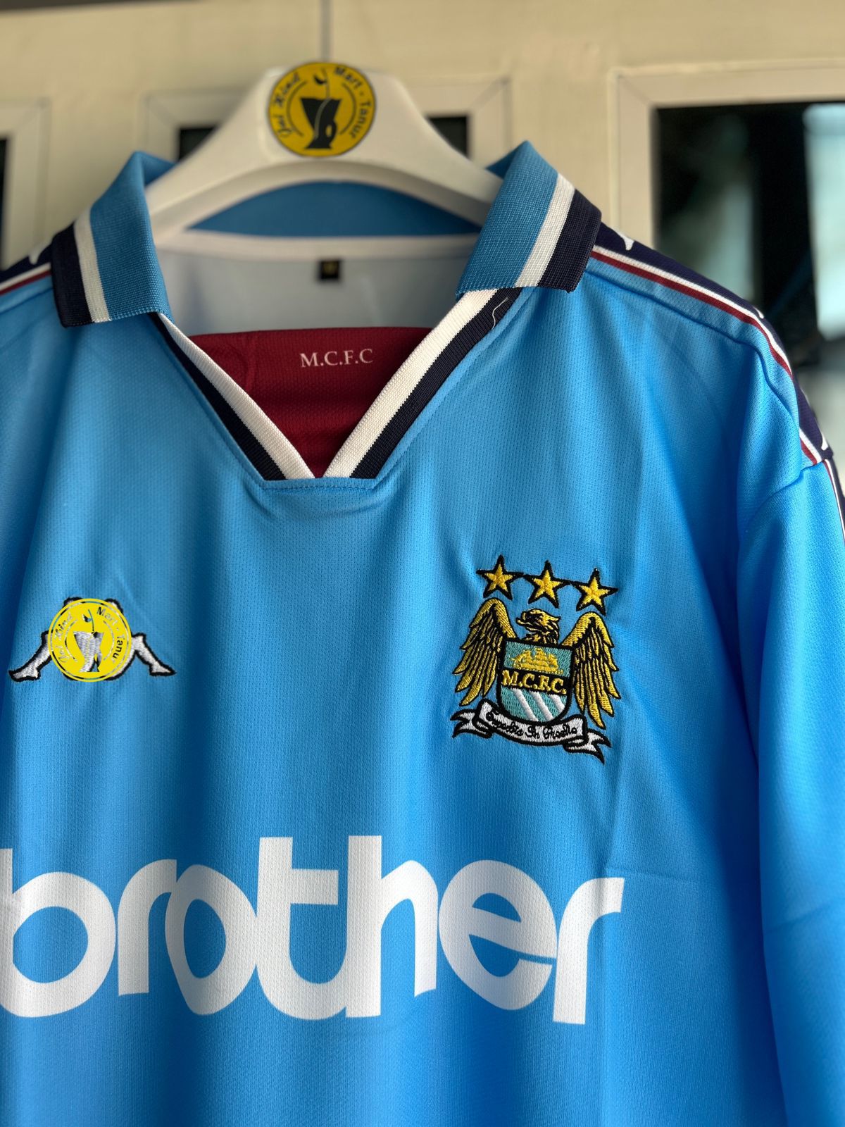MAN CITY 1997-99 HOME KIT, FIVESLEEVE POLO EMBROIDERY