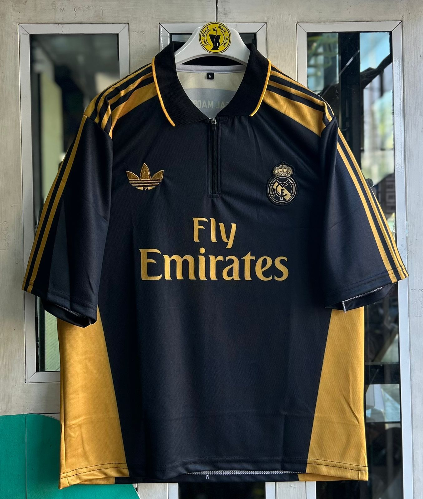 REAL MADRID VINTAGE SPECIAL EDITION , FIVESLEEVE POLO EMBROIDERY