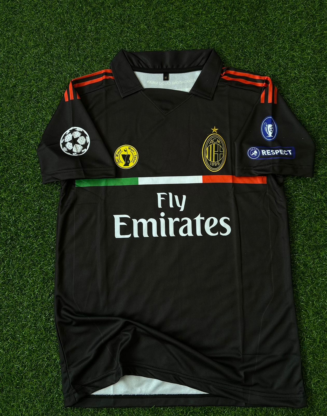 AC MILAN 2011-12 SEASON THIRD KIT, HALFSLEEVE POLO EMBROIDERY