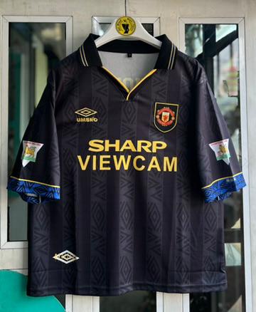 MAN UNITED 1993-95 AWAY KIT, FIVESLEEVE POLO EMBROIDERY