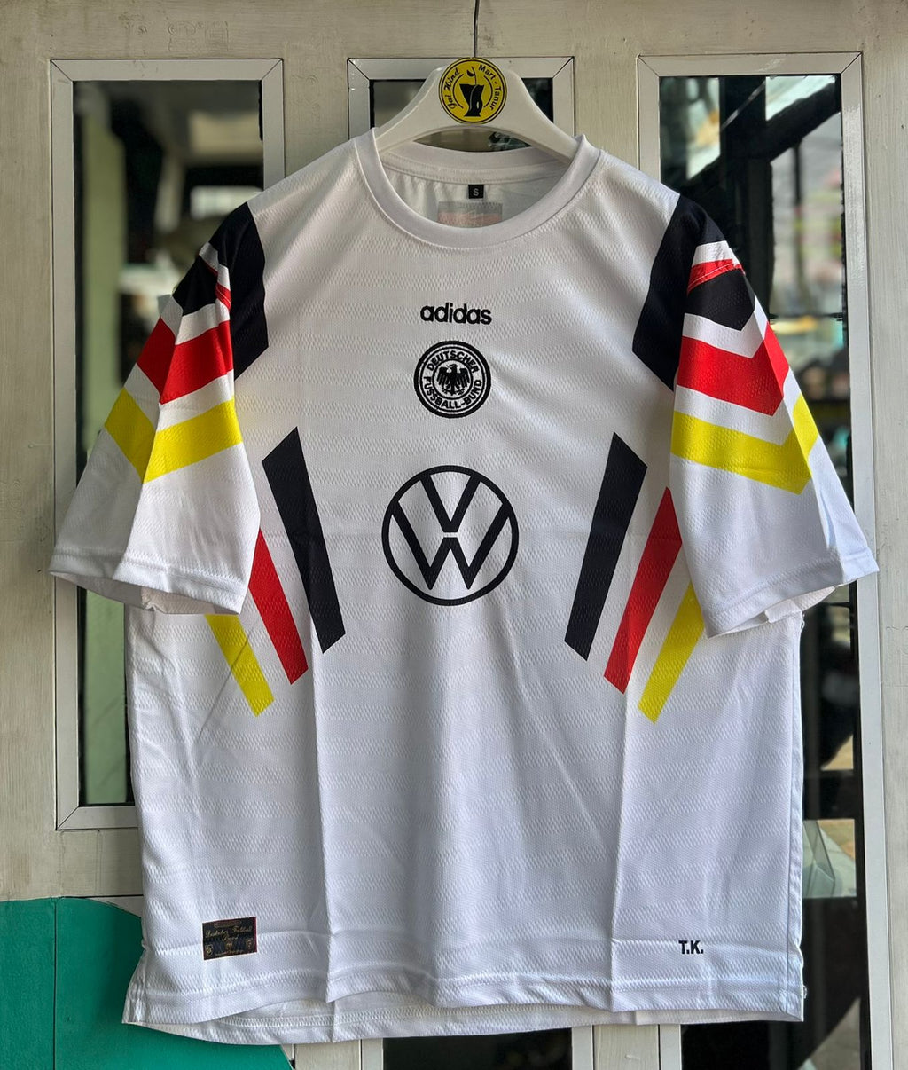 GERMANY 1996 HOME KIT, FIVESLEEVE EMBROIDERY