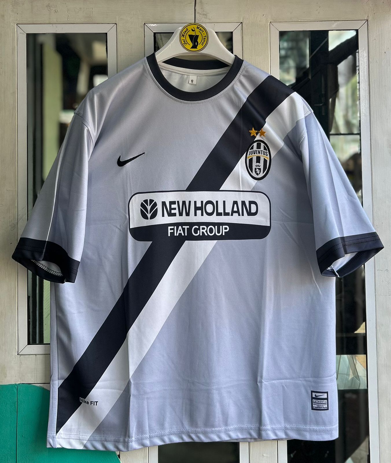 JUVENTUS 2009-10 AWAY KIT, FIVESLEEVE EMBROIDERY – JAIHIND SPORTS