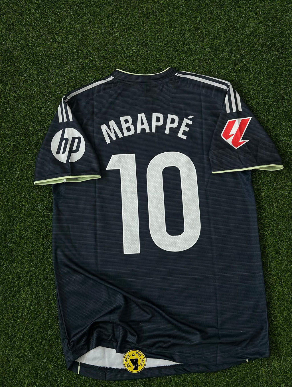 REAL MADRID 2025-26 SEASON AWAY KIT, HALFSLEEVE EMBROIDERY