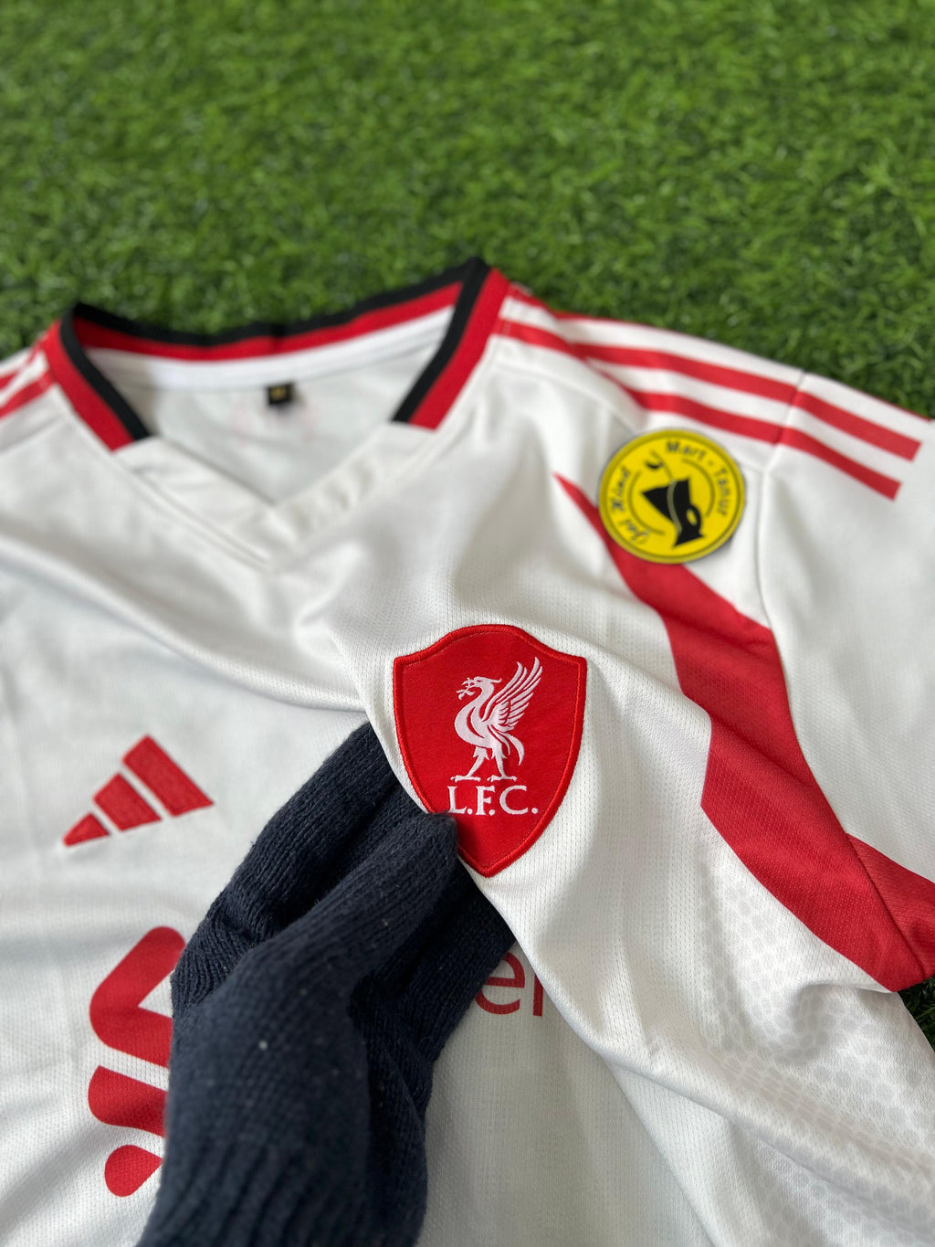 LIVERPOOL 2025-26 SEASON AWAY KIT, HALFSLEEVE EMBROIDERY