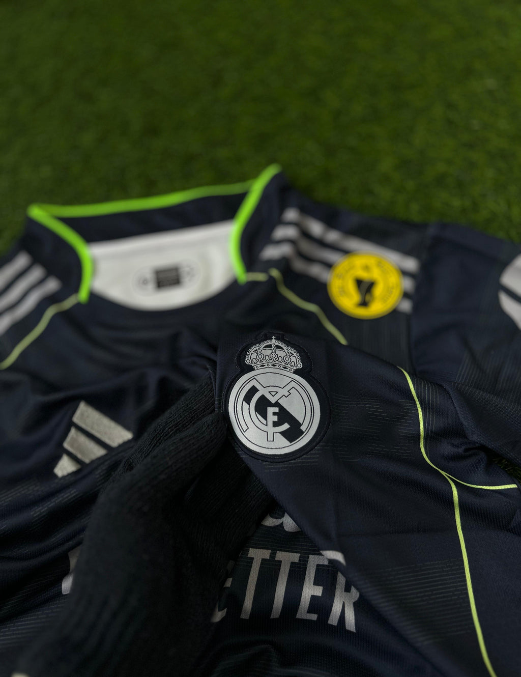 REAL MADRID 2025-26 SEASON AWAY KIT, HALFSLEEVE POLO EMBROIDERY