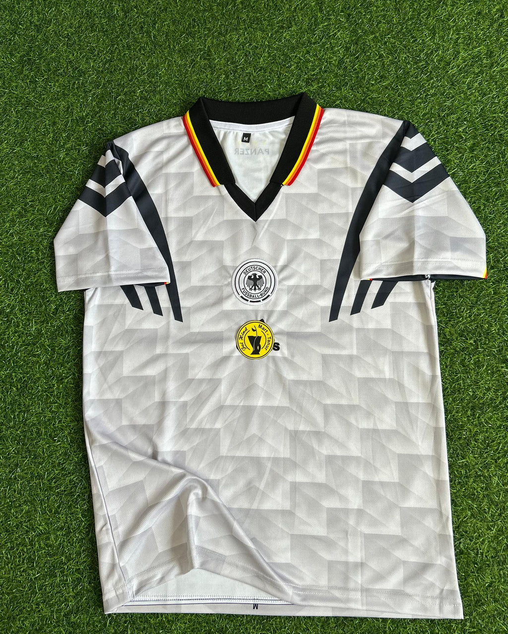 GERMANY 1992-94 HOME KIT, HALFSLEEVE POLO EMBROIDERY