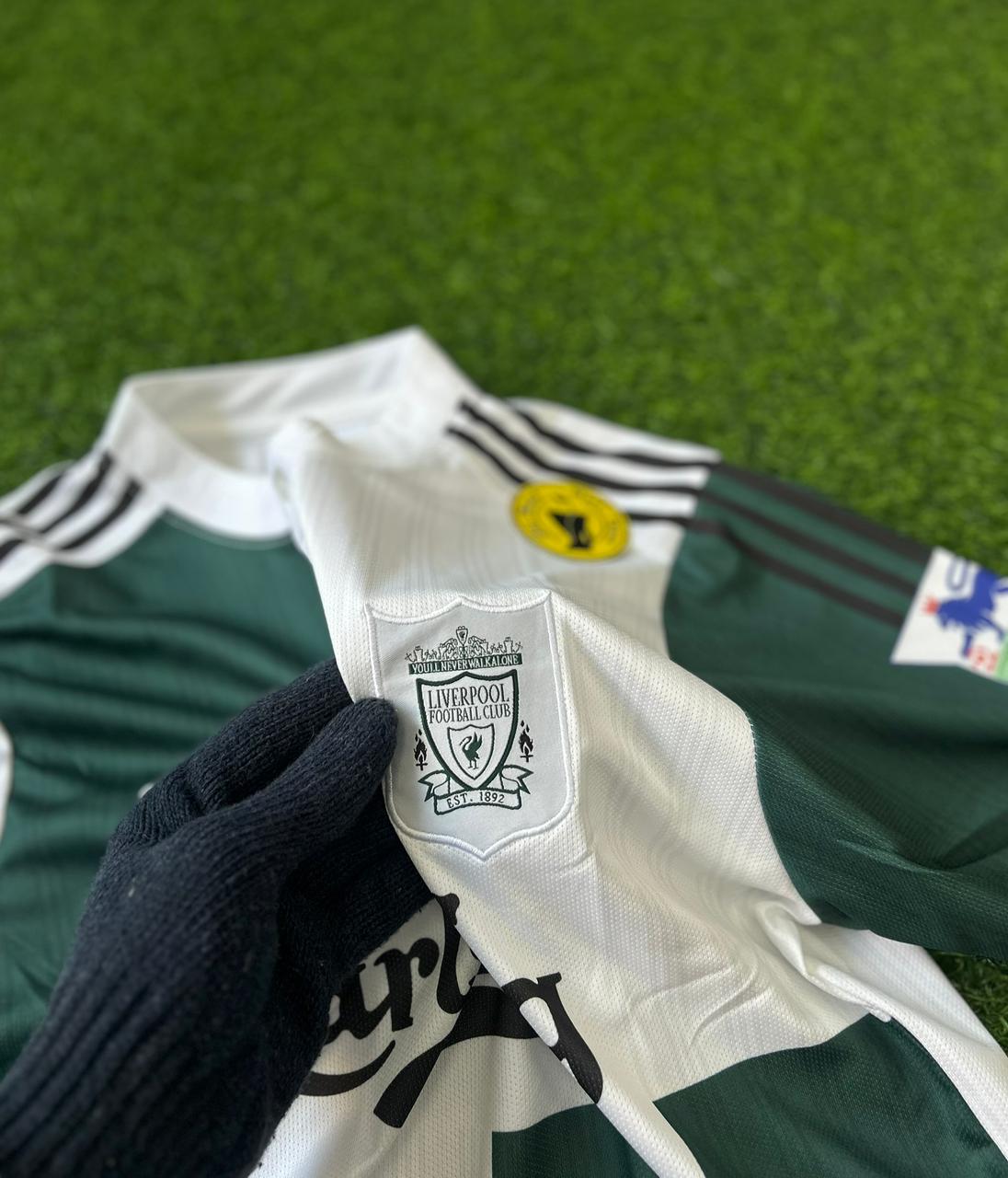 LIVERPOOL 1995-96 AWAY KIT, HALFSLEEVE EMBROIDERY (BUTTON)