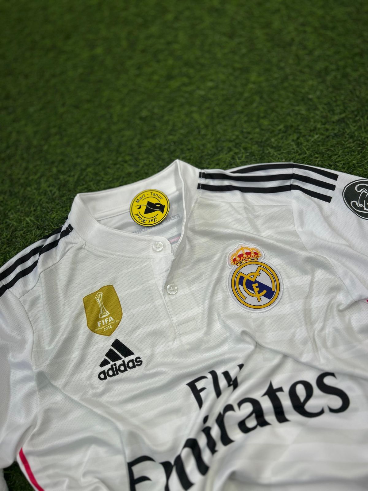 REAL MADRID 2014-15 HOME KIT, HALFSLEEVE POLO EMBROIDERY