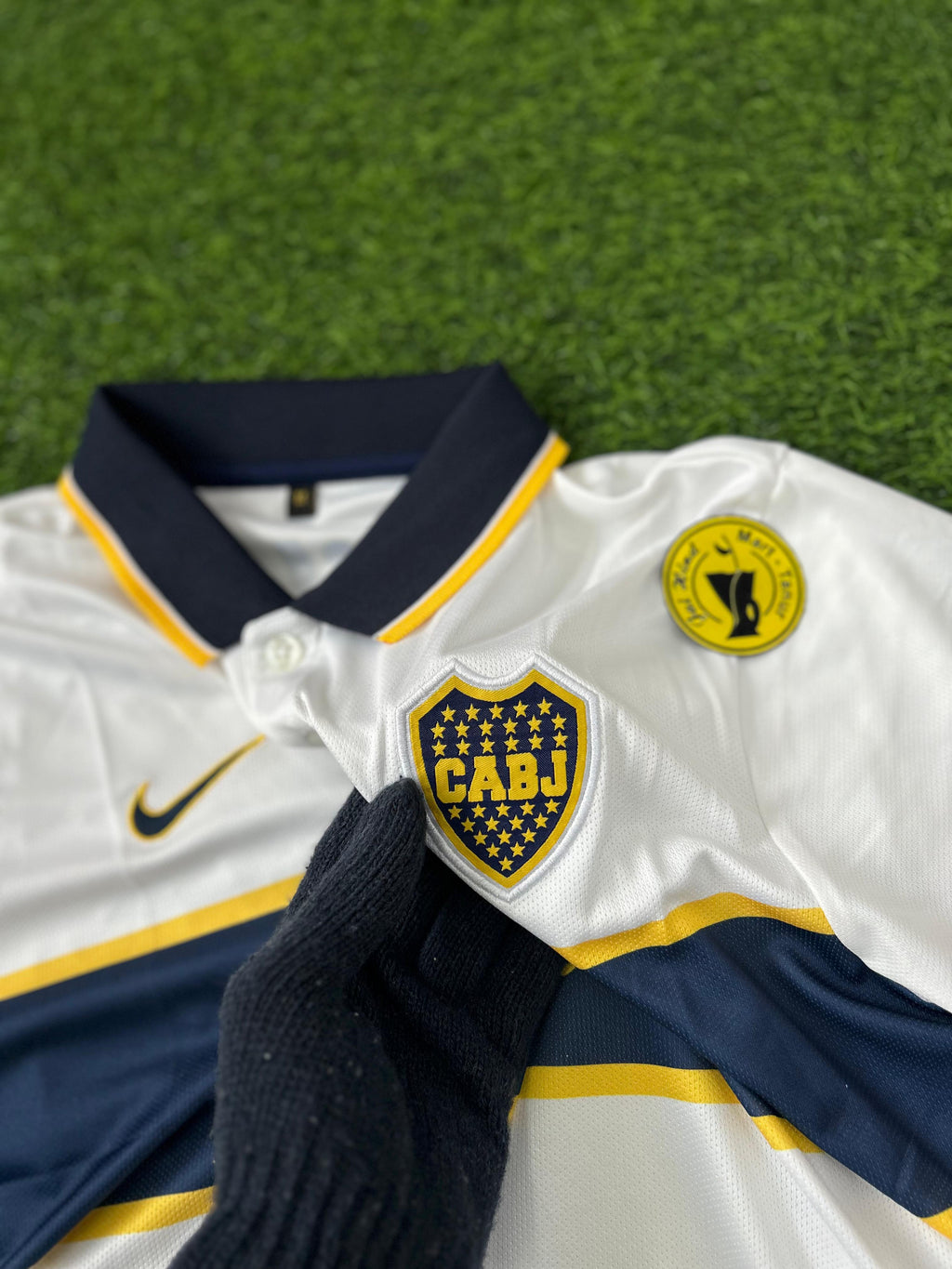 BOCA JUNIORS 1996-97 AWAY KIT, HALFSLEEVE POLO EMBROIDERY