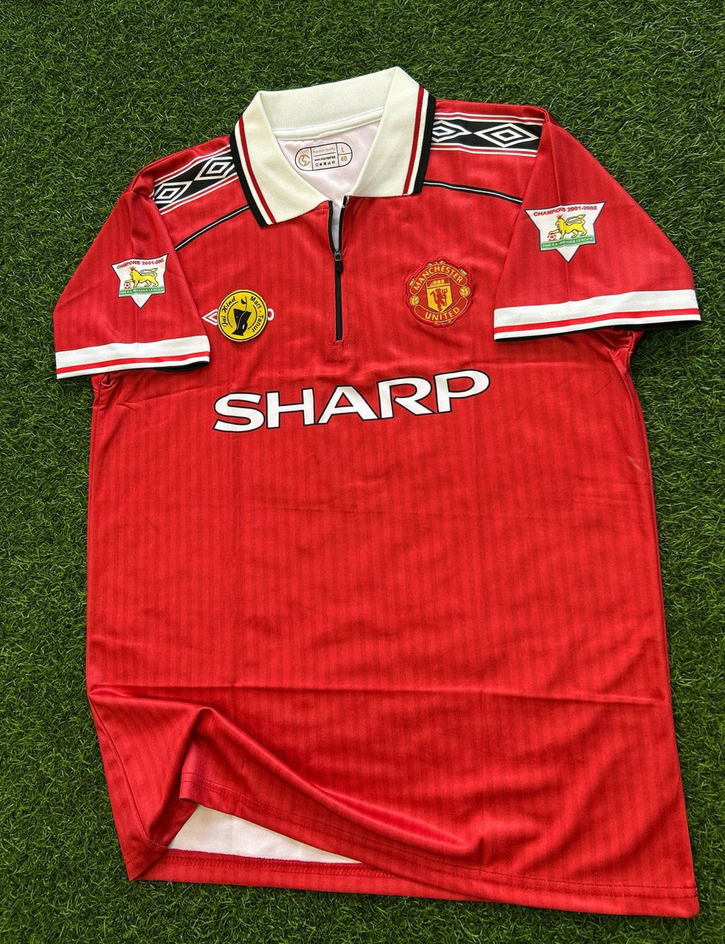 MAN UNITED 1999 HOME KIT, HALFSLEEVE POLO EMBROIDERY (ZIP)
