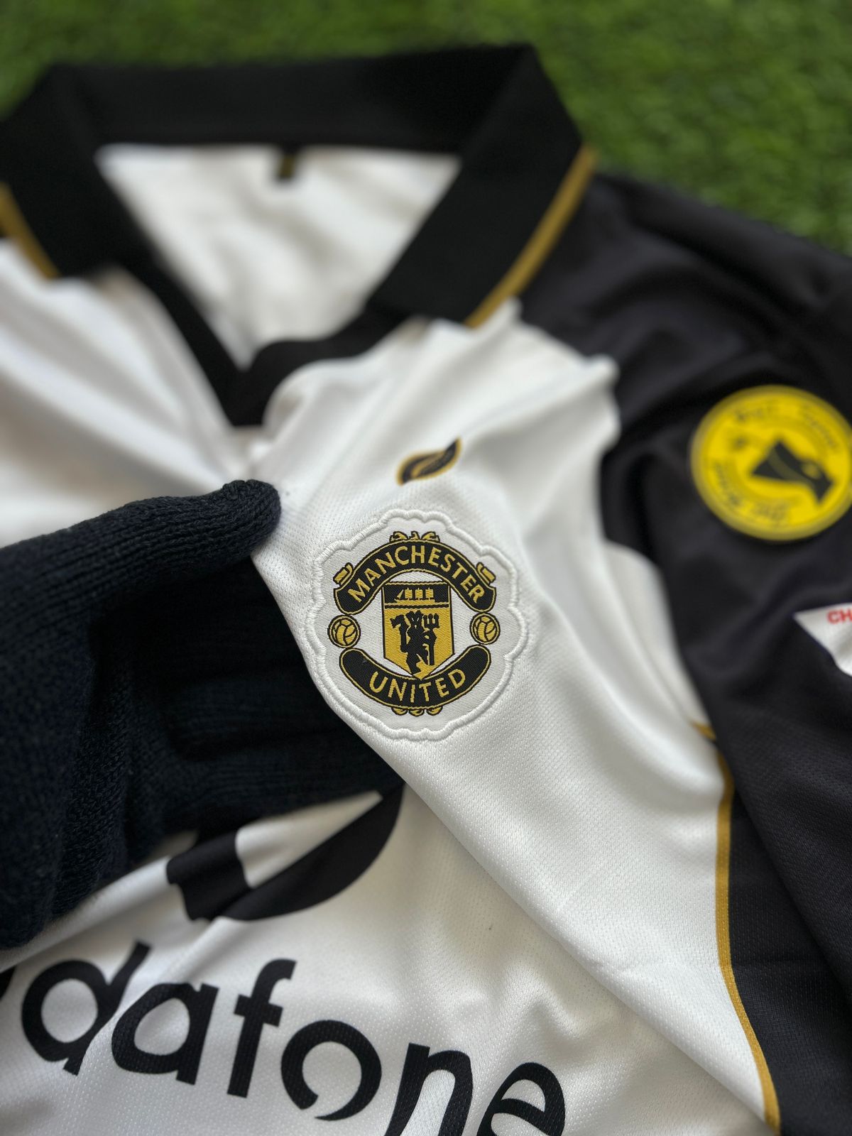 MAN UNITED 2001-02 AWAY KIT,HALFSLEEVE POLO EMBROIDERY