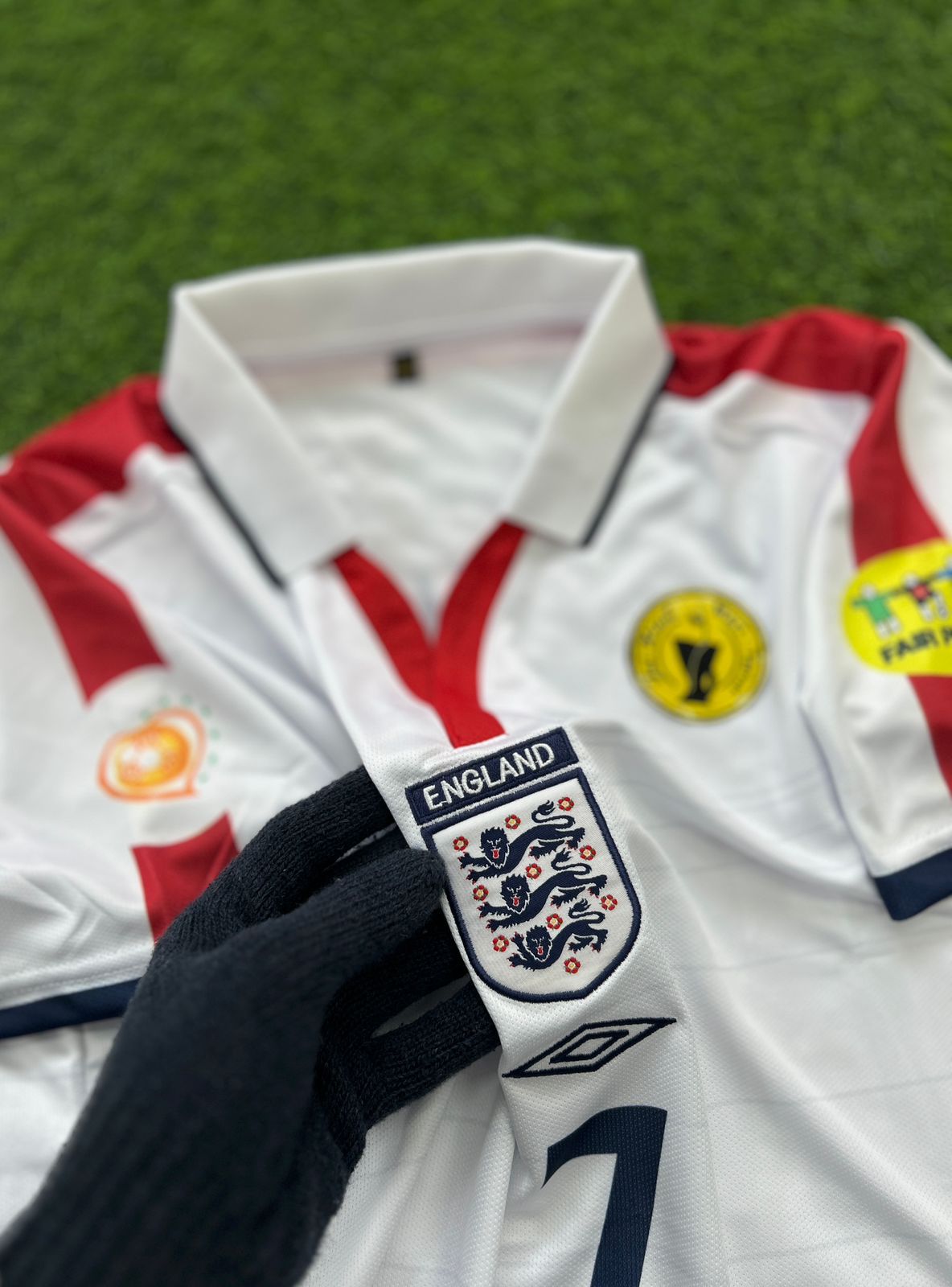 ENGLAND 2004 HOME KIT, HALFSLEEVE POLO EMBROIDERY