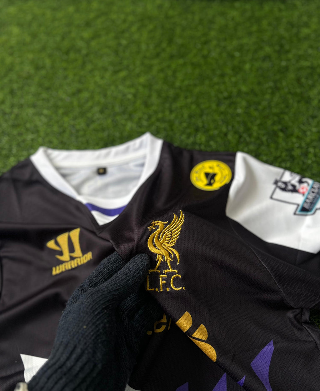 LIVERPOOL 2013-14 THIRD KIT, HALFSLEEVE EMBROIDERY (OG NECK)