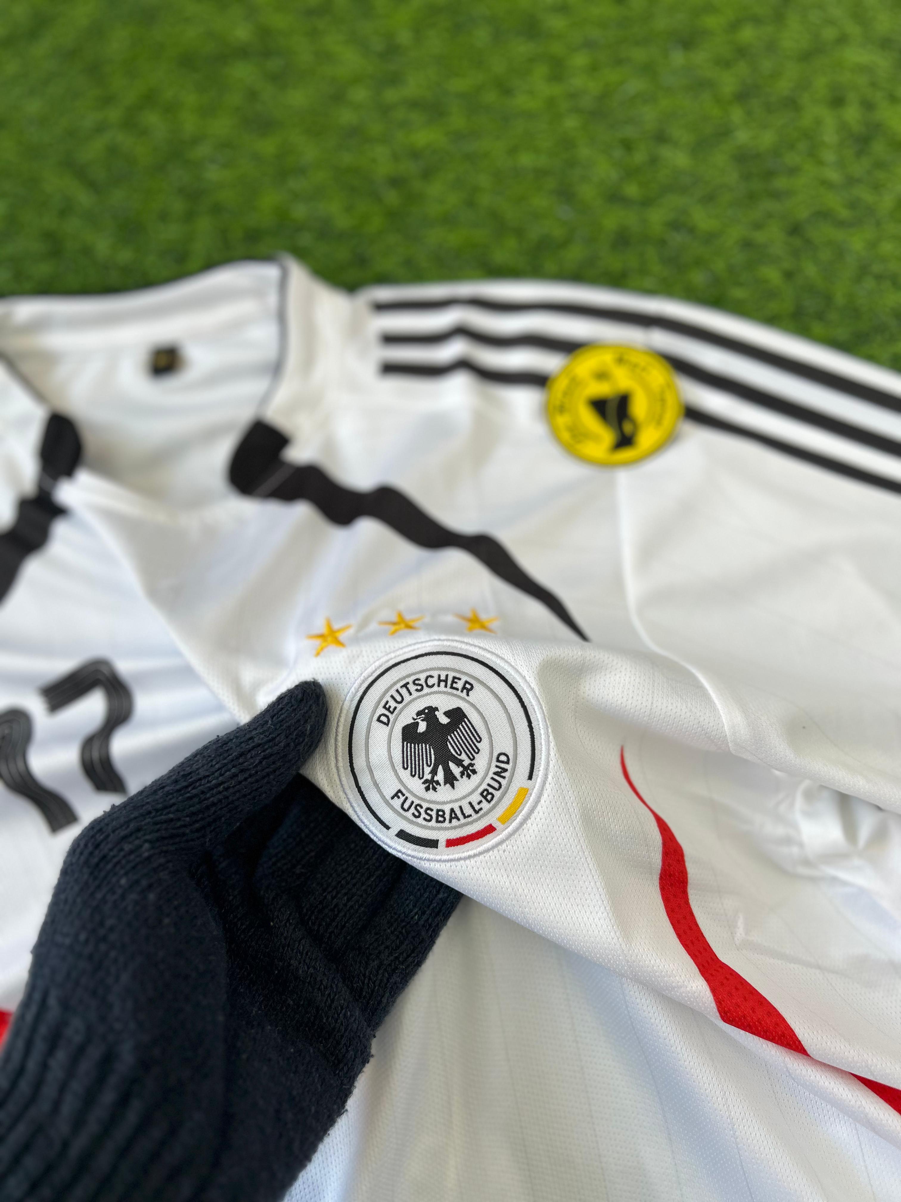 GERMANY 2006 HOME KIT, HALFSLEEVE EMBROIDERY (OG NECK)