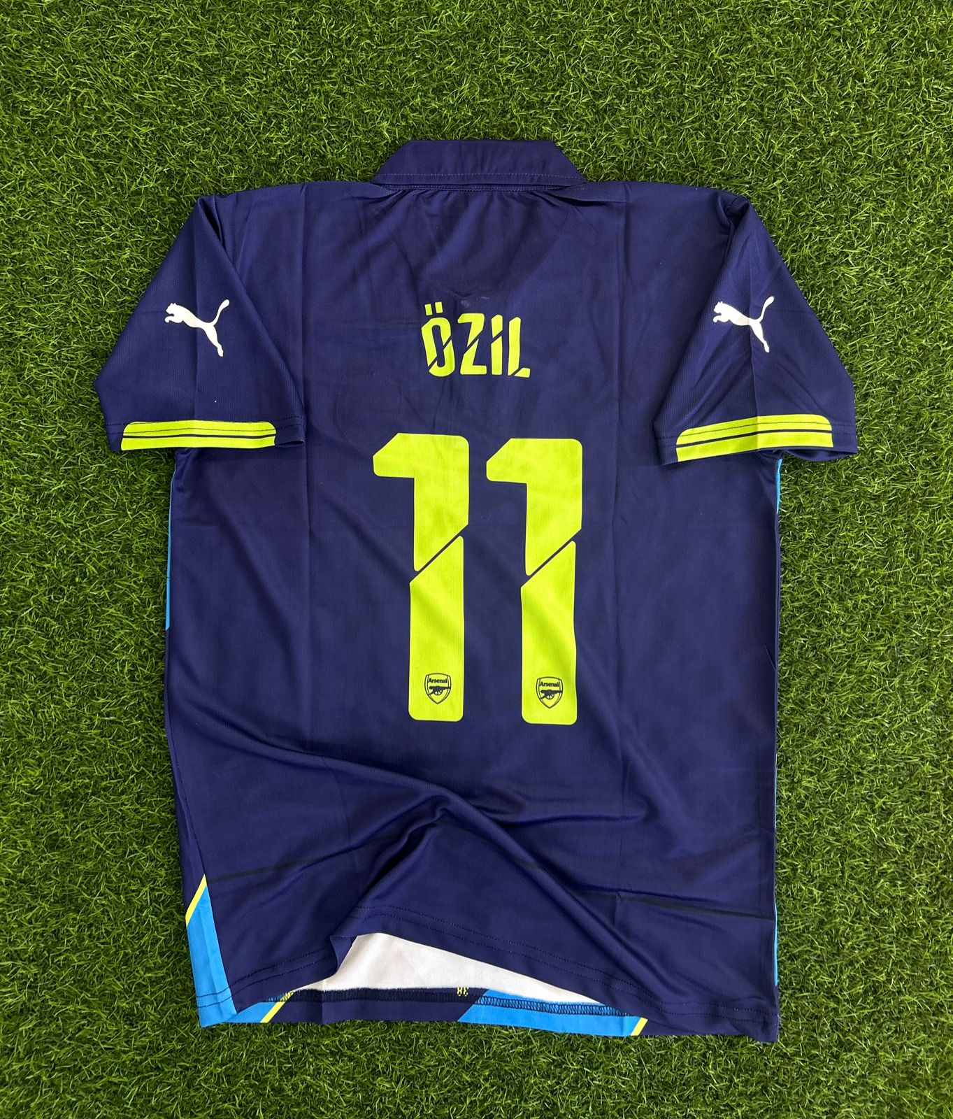 ARSENAL 2014-15 THIRD KIT, HALFSLEEVE POLO EMBROIDERY