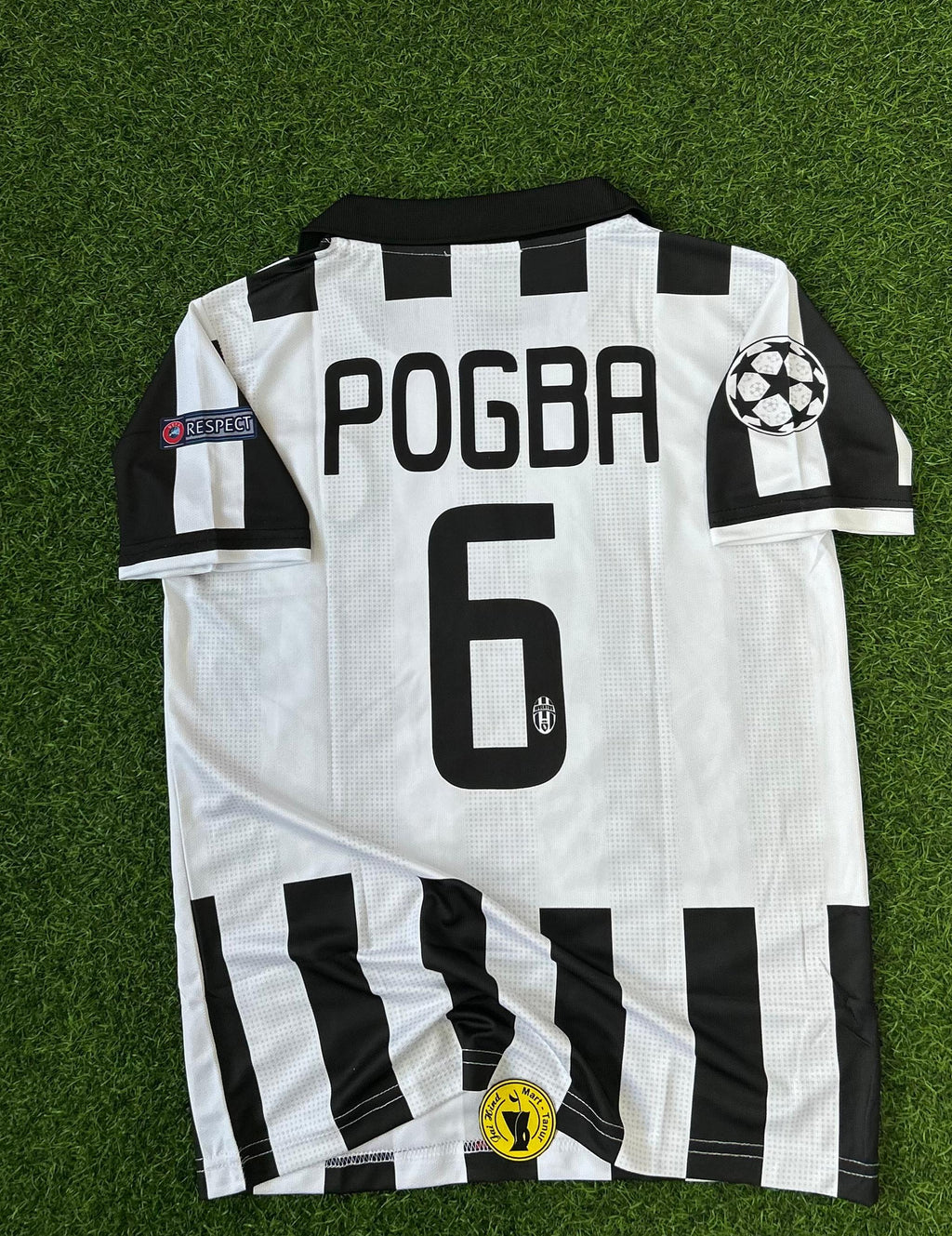 JUVENTUS 2014-15 SEASON HOME KIT, HALFSLEEVE POLO EMBROIDERY