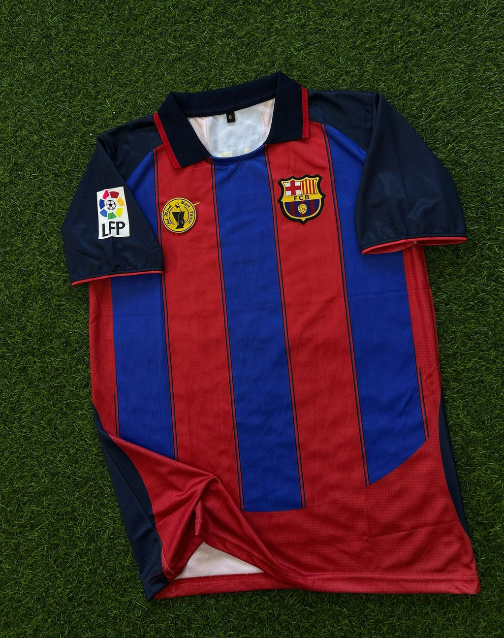 BARCELONA 2003-04 HOME KIT, HALFSLEEVE POLO EMBROIDERY