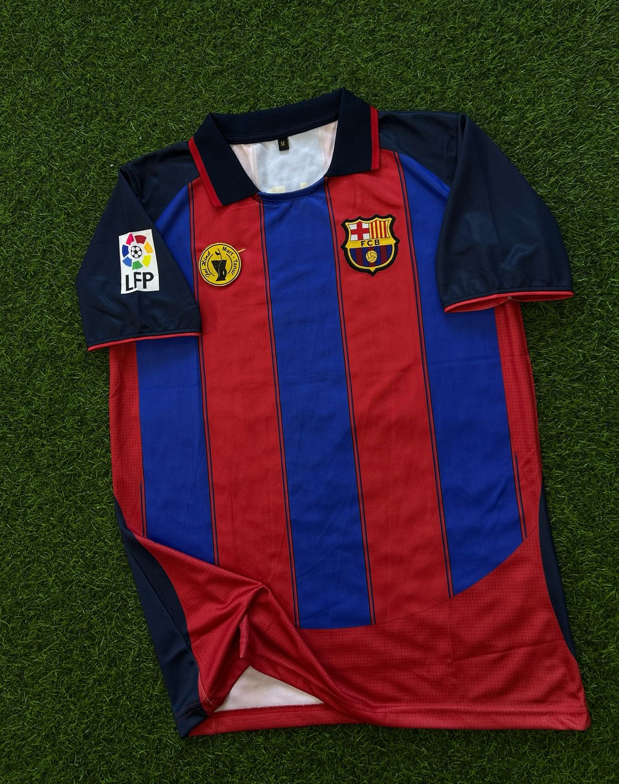 BARCELONA 2003-04 HOME KIT, HALFSLEEVE POLO EMBROIDERY