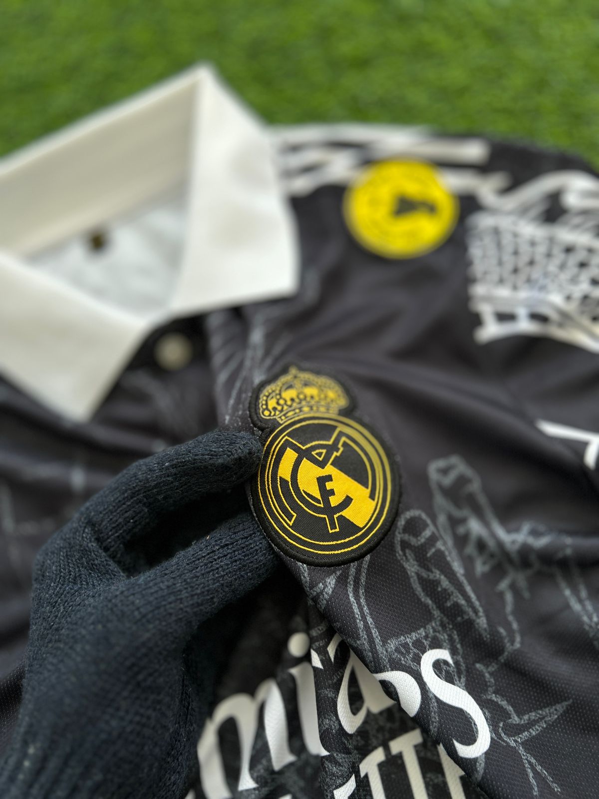 REAL MADRID DRAGON SPECIAL KIT,(BLACK) HALFSLEEVE POLO EMBROIDERY