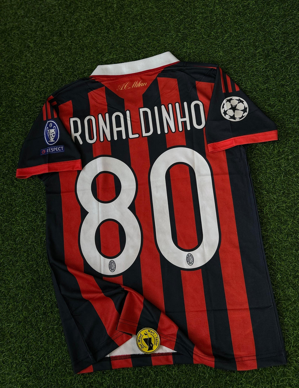 AC MILAN 2009-10 HOME KIT, HALFSLEEVE POLO EMBROIDERY
