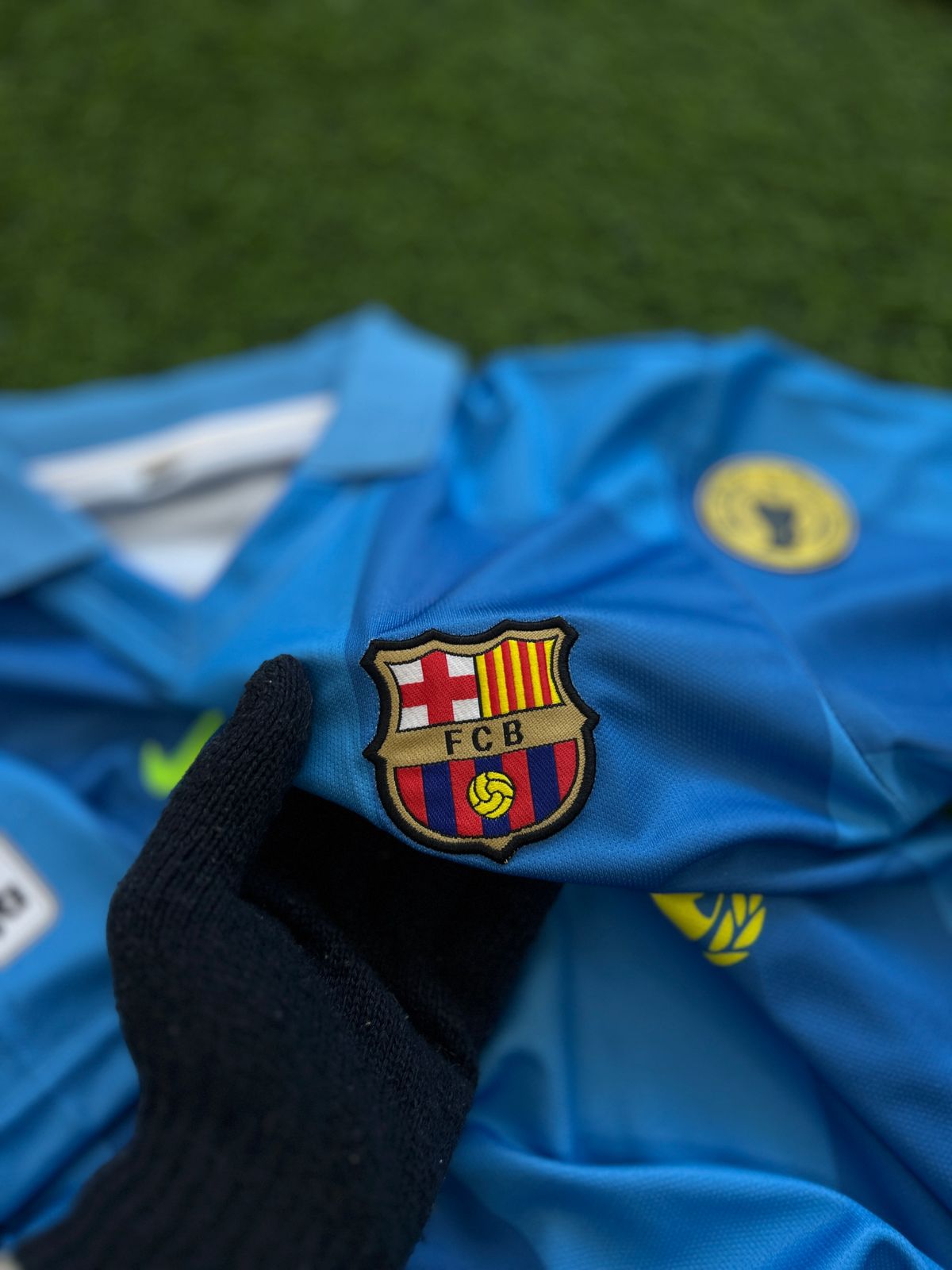 BARCELONA 2007-08 AWAY KIT, HALFSLEEVE POLO EMBROIDERY