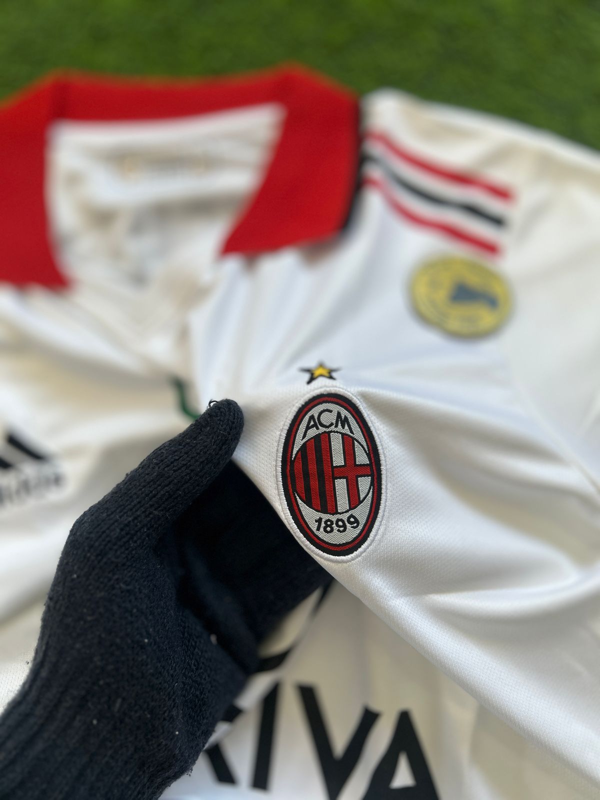 AC MILAN 2003-04 AWAY KIT, HALFSLEEVE POLO EMBROIDERY
