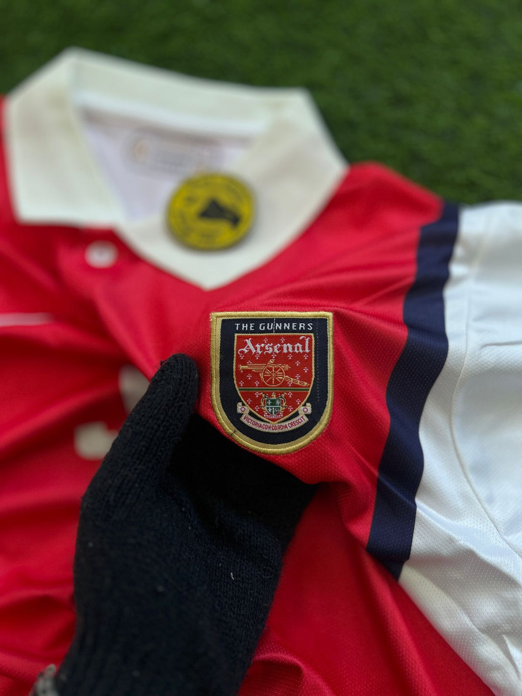 ARSENAL 1998-99 HOME KIT, HALFSLEEVE POLO EMBROIDERY