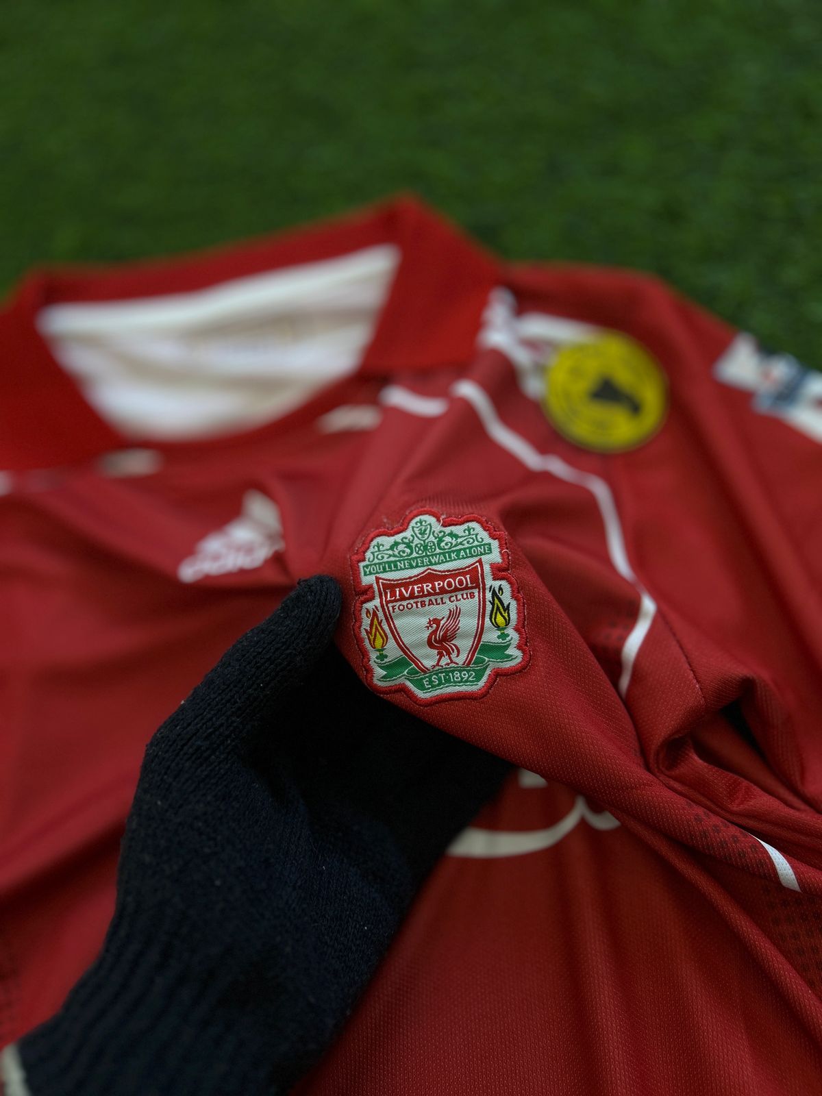 LIVERPOOL 2006-07 HOME KIT, HALFSLEEVE POLO EMBROIDERY