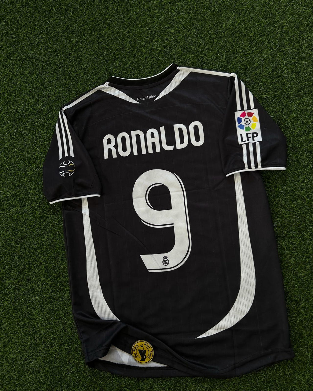 REAL MADRID 2006-07 AWAY KIT, HALFSLEEVE POLO EMBROIDERY