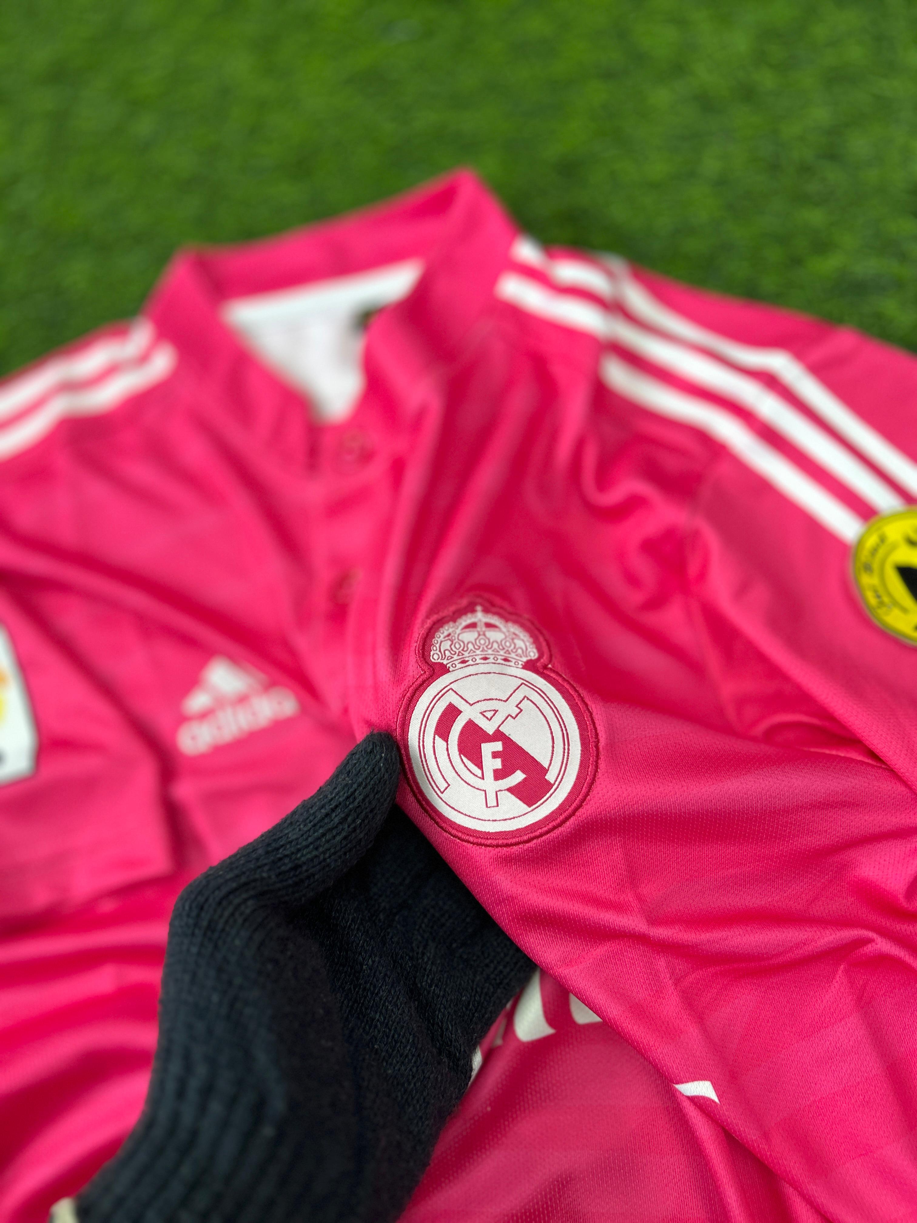 REAL MADRID 2014-15 AWAY KIT, HALFSLEEVE EMBROIDERY