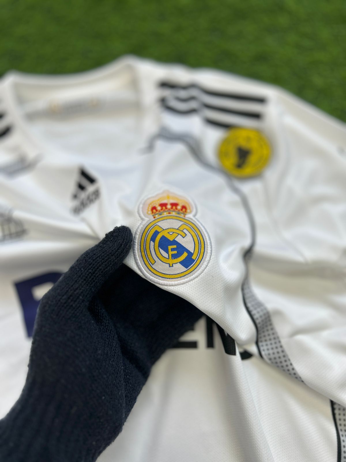 REAL MADRID 2006-07 HOME KIT, HALFSLEEVE EMBROIDERY