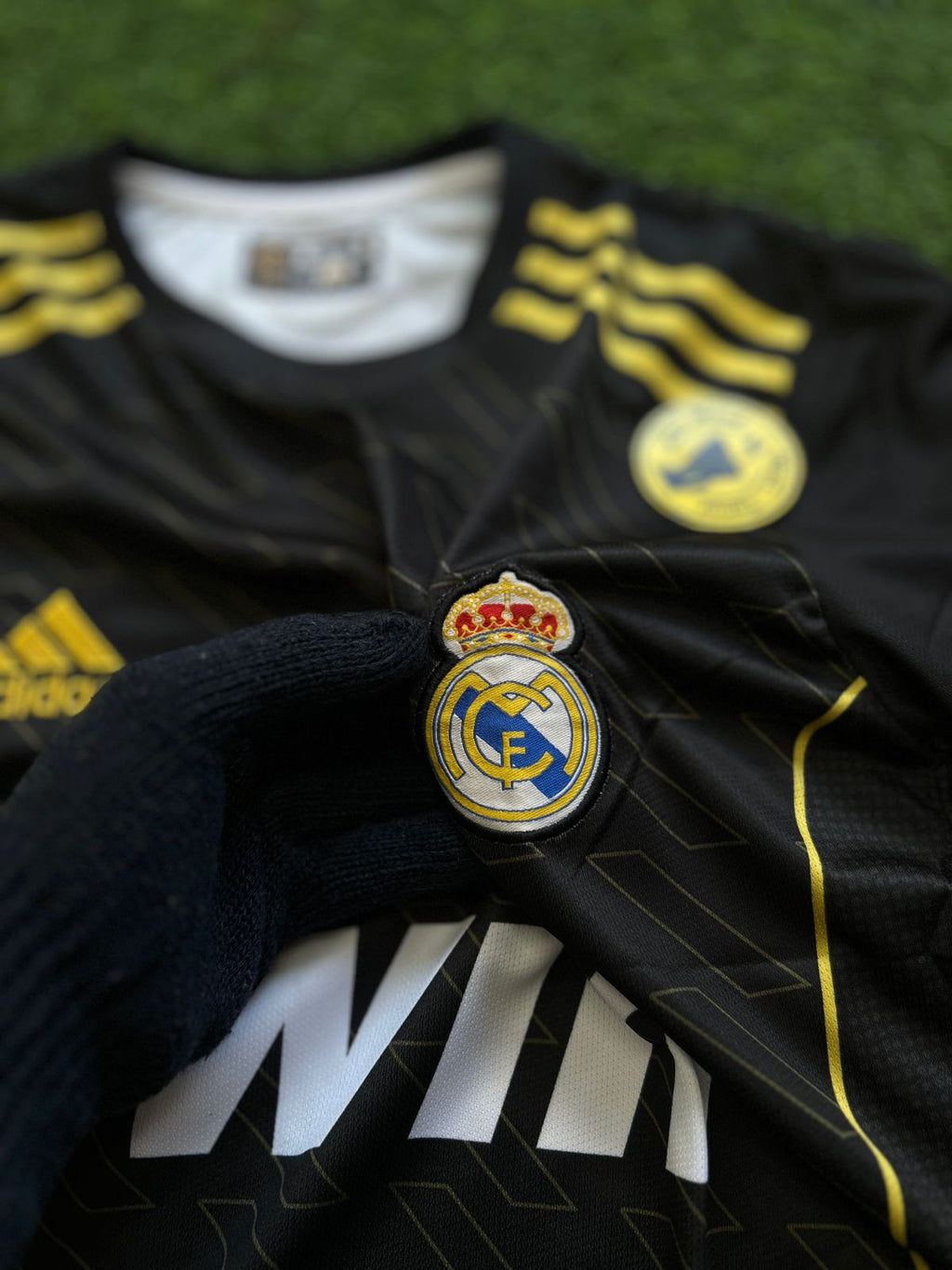 REAL MADRID 2011-12 AWAY KIT, HALFSLEEVE EMBROIDERY