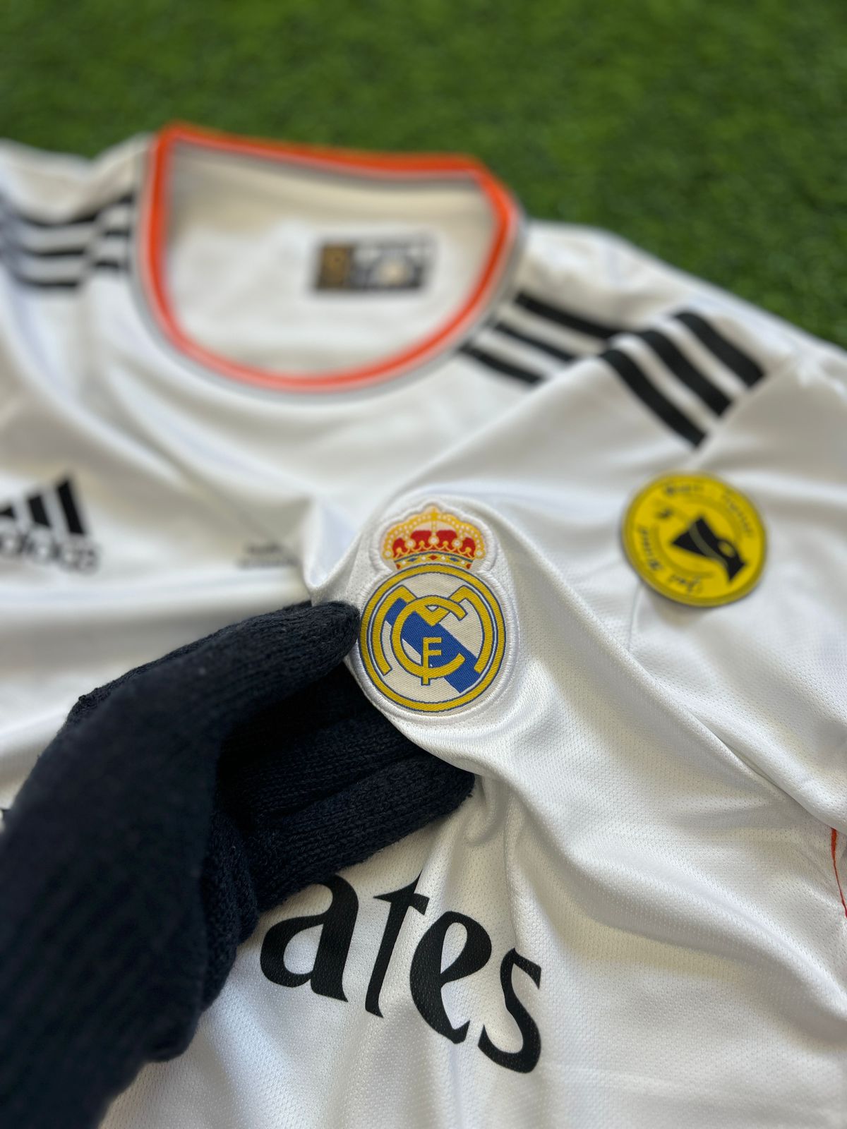 REAL MADRID 2013-14 HOME KIT, HALFSLEEVE EMBROIDERY