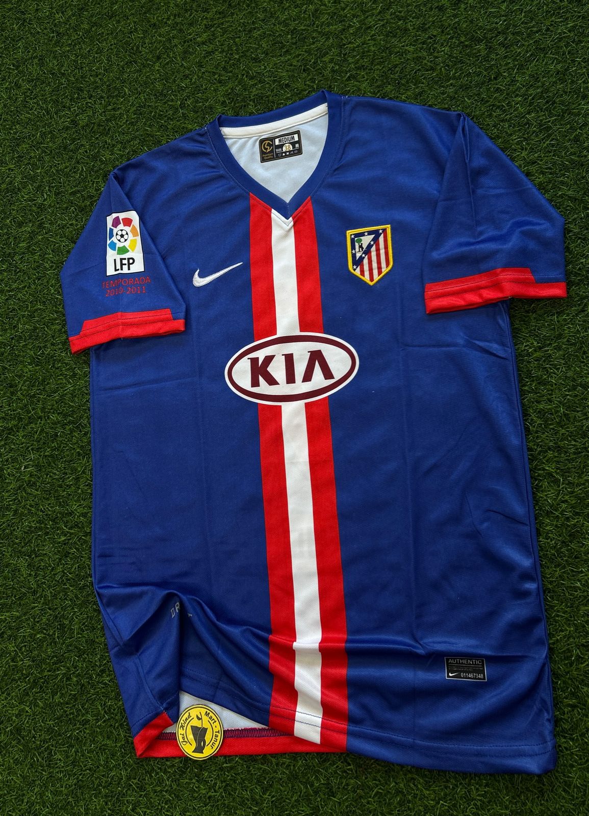 ATLETICO 2010-11 AWAY KIT, HALFSLEEVE EMBROIDERY