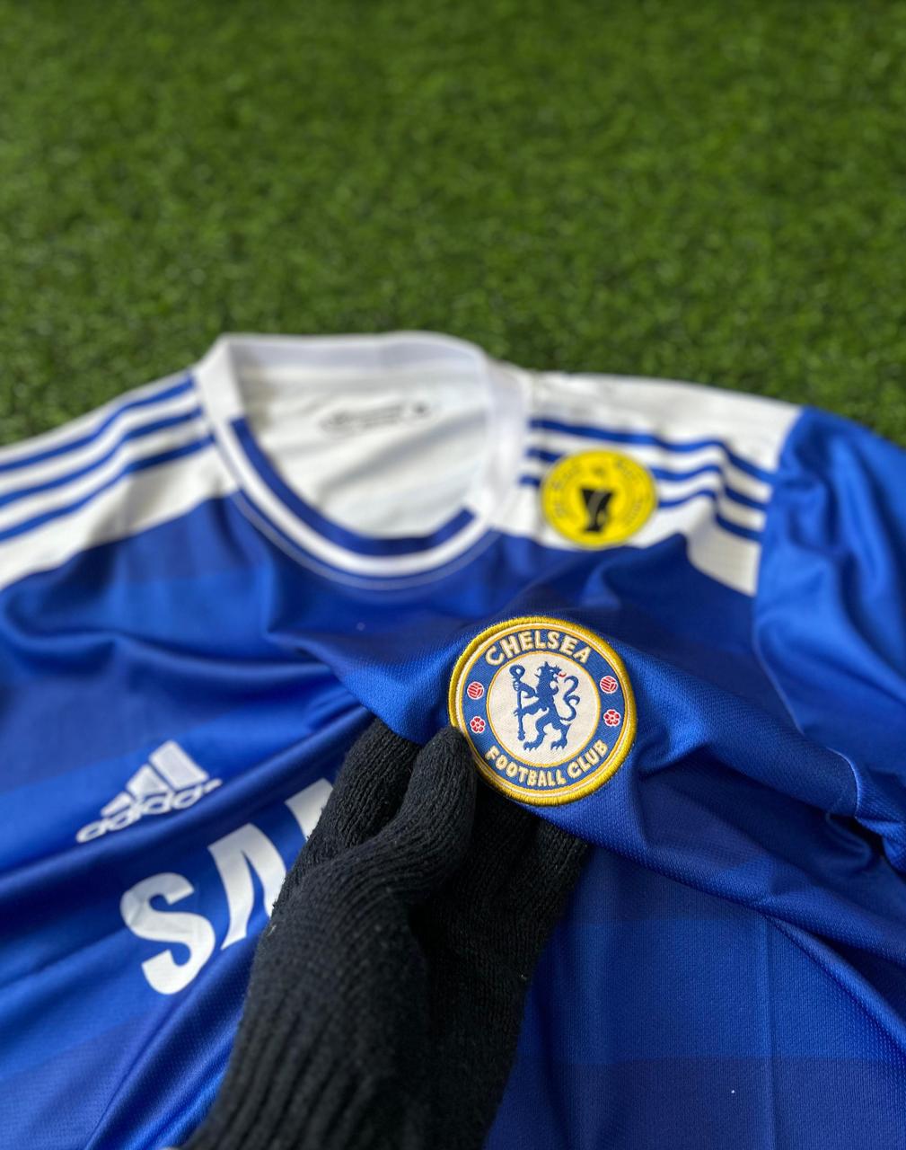 CHELSEA 2011-12 HOME KIT, HALFSLEEVE EMBROIDERY