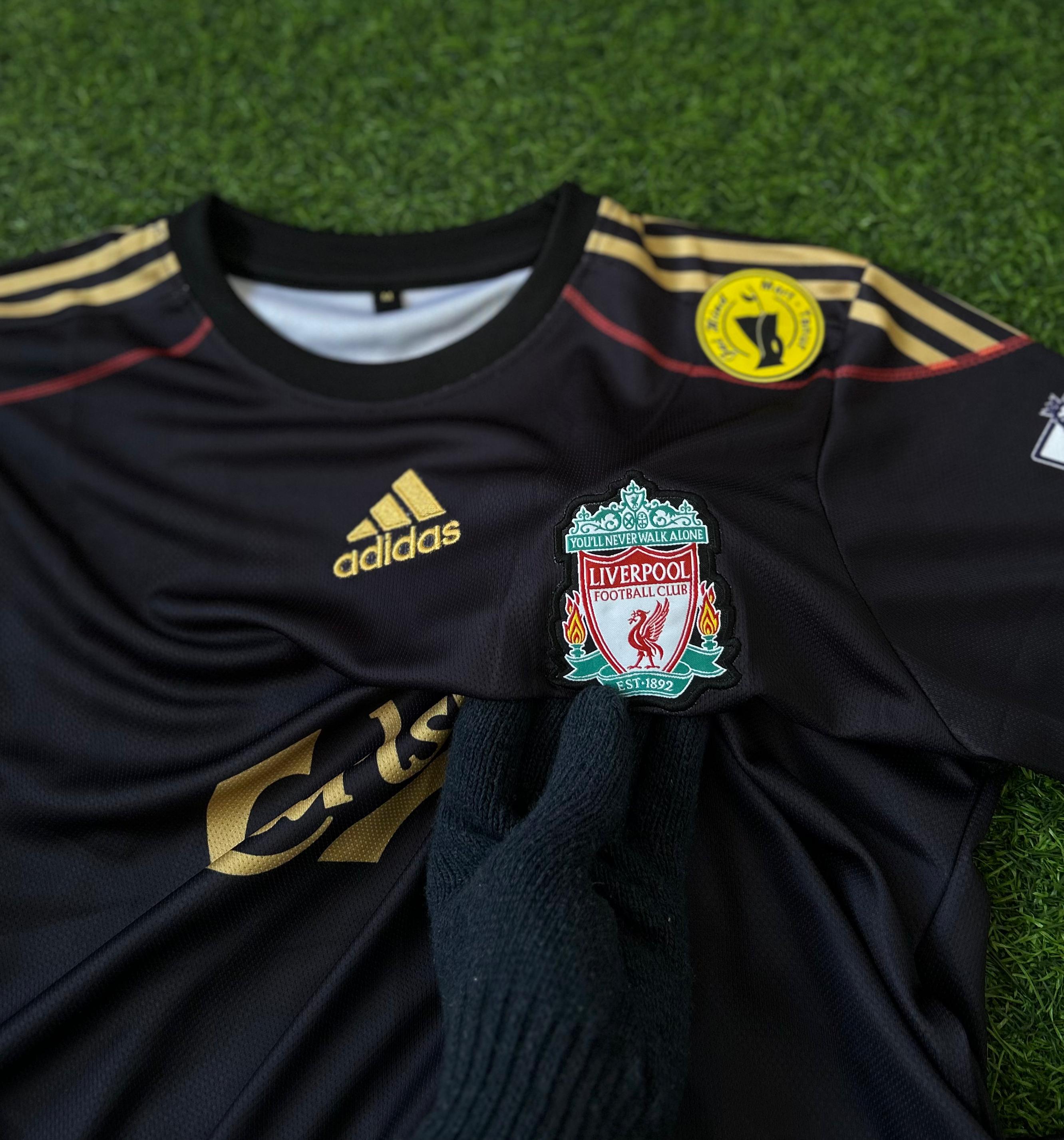 LIVERPOOL 2009-10 AWAY KIT, HALFSLEEVE EMBROIDERY – JAIHIND SPORTS