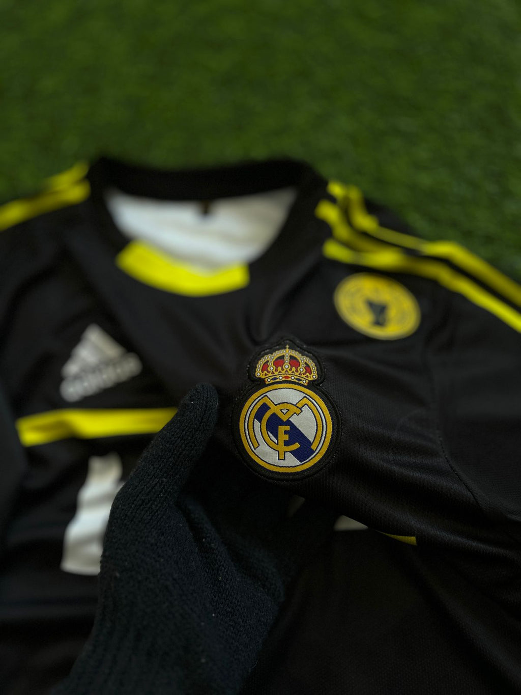 REAL MADRID  2011-12 SEASON GK KIT, HALFSLEEVE EMBROIDERY