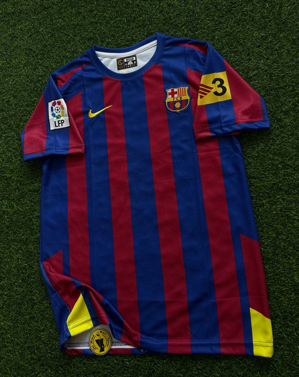 BARCELONA 2005-06 HOME KIT, HALFSLEEVE EMBROIDERY