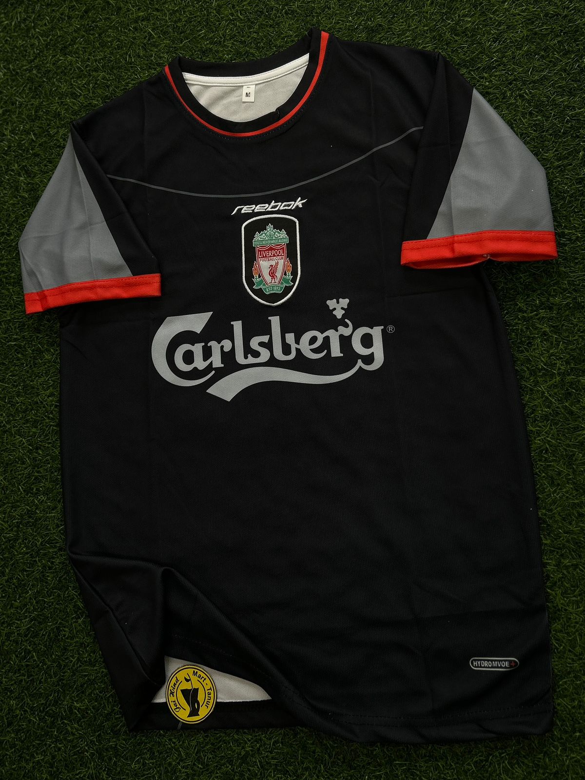LIVERPOOL 2002-03 AWAY KIT, HALFSLEEVE EMBROIDERY