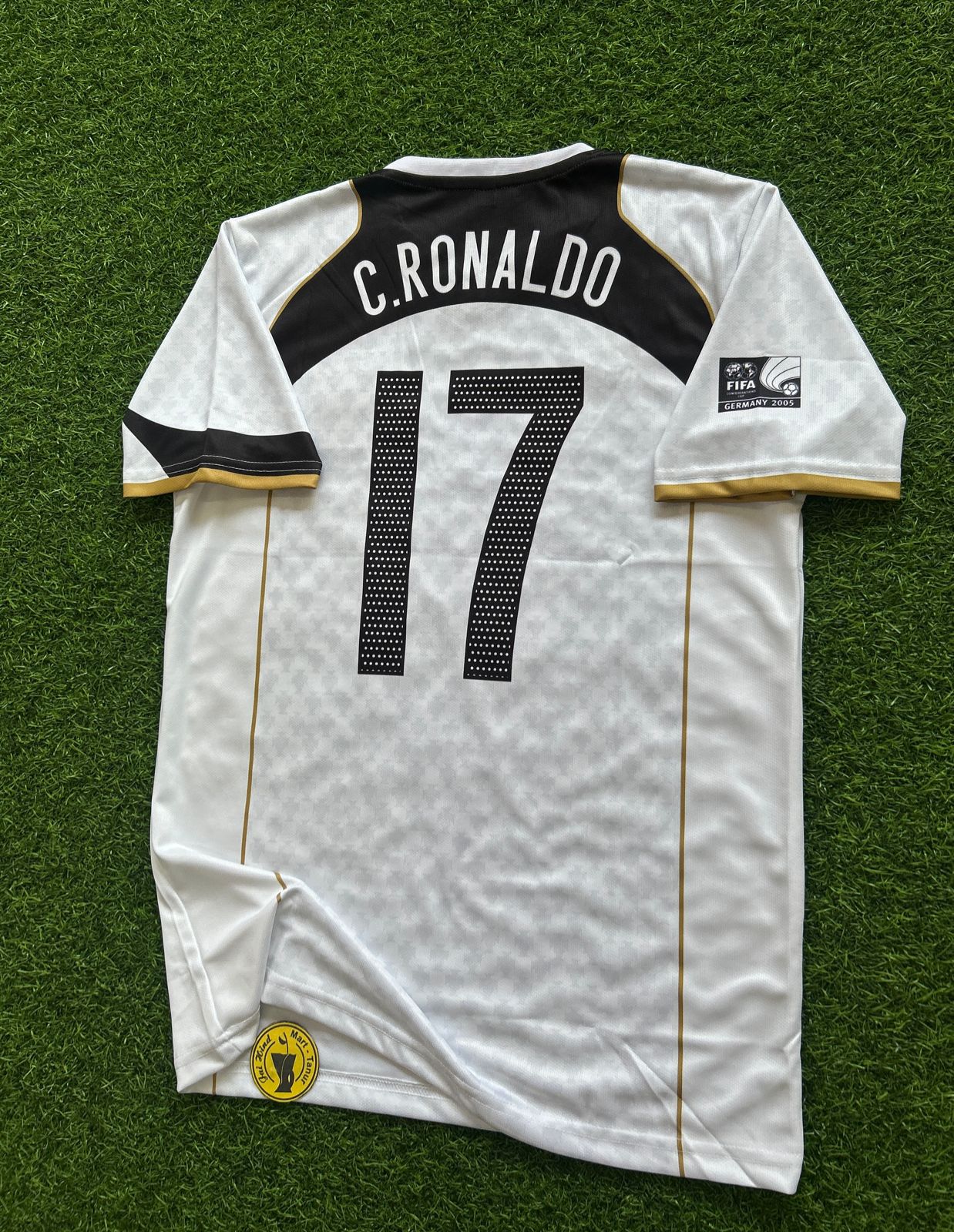 PORTUGAL 2004 AWAY KIT, HALFSLEEVE EMBROIDERY