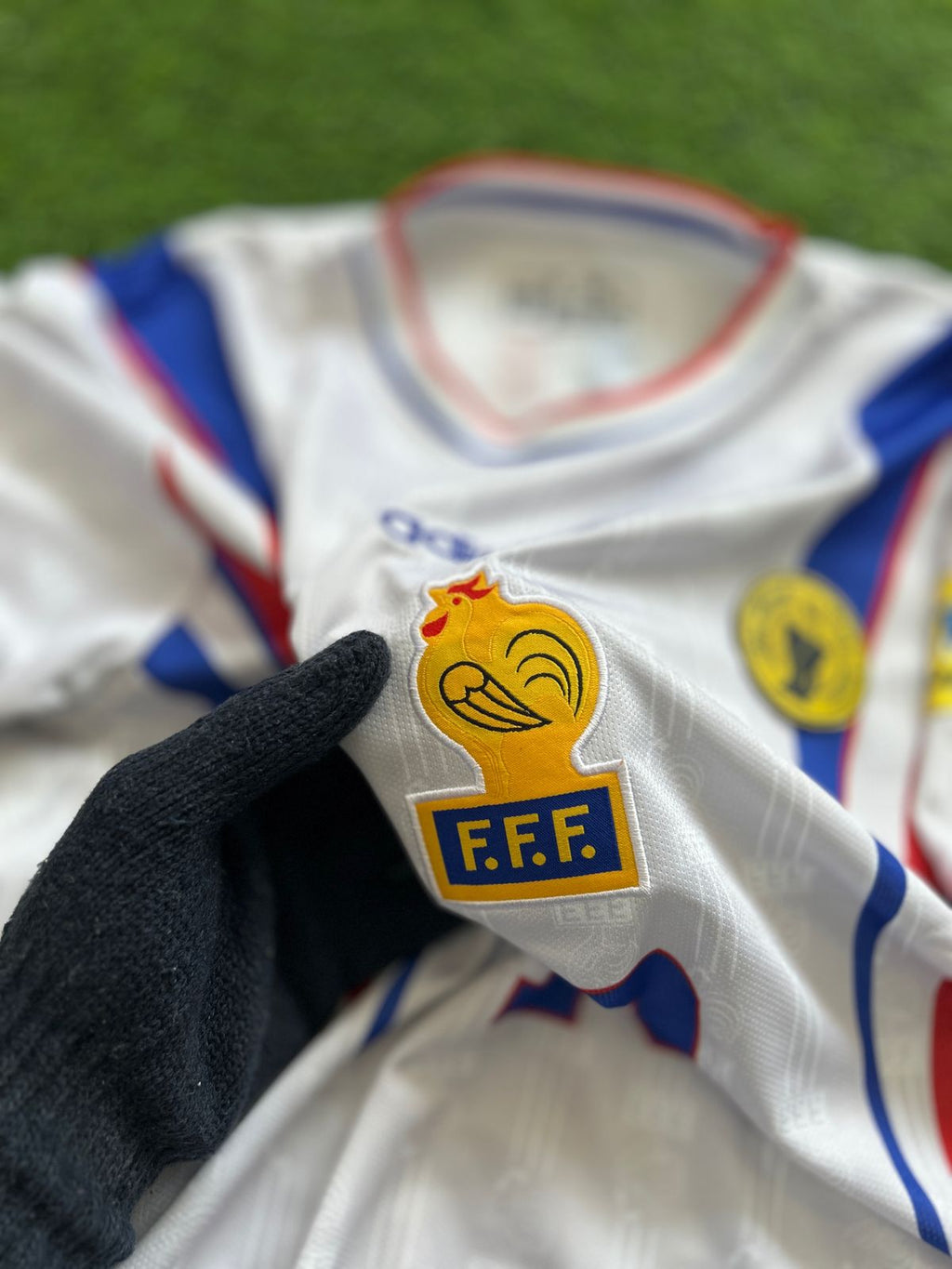 FRANCE 1996-97 AWAY KIT, HALFSLEEVE EMBROIDERY